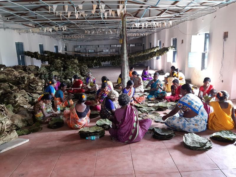 ES CR - Empowering women