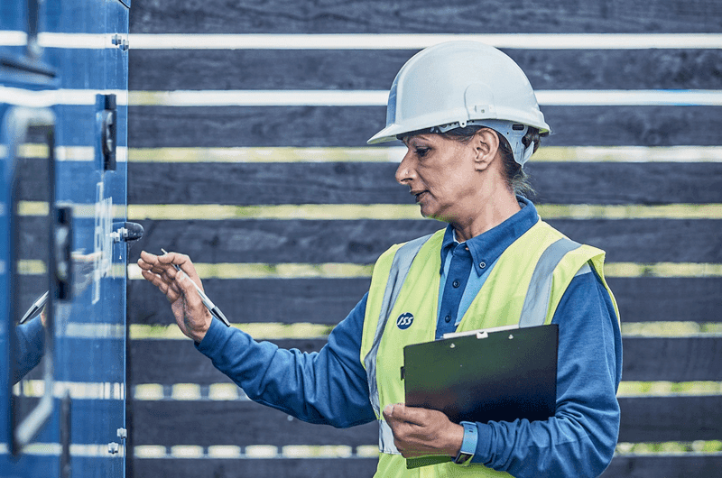 2022_12_Careers-01_Service-Azure-Web