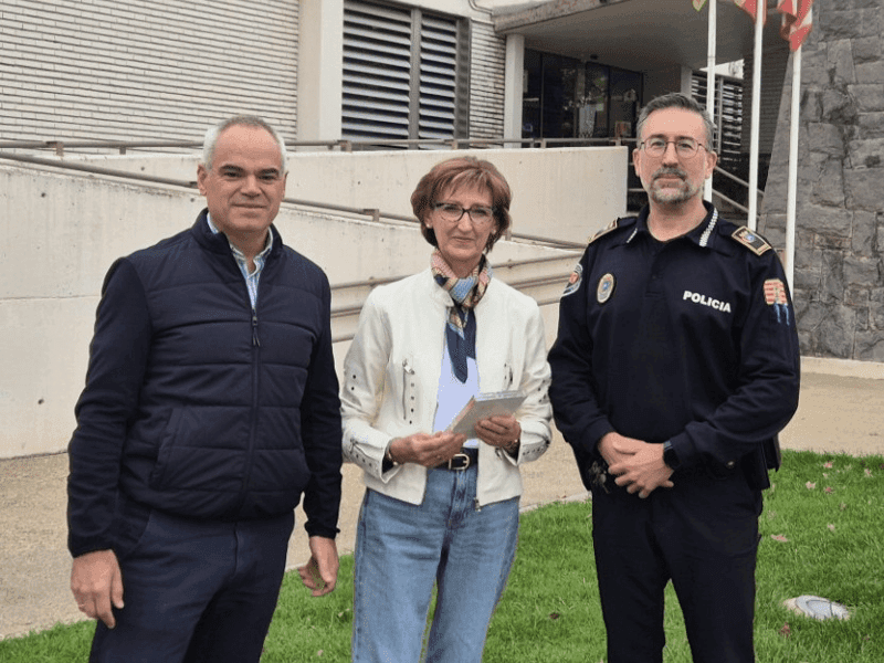 es_appleaward_2025_jul