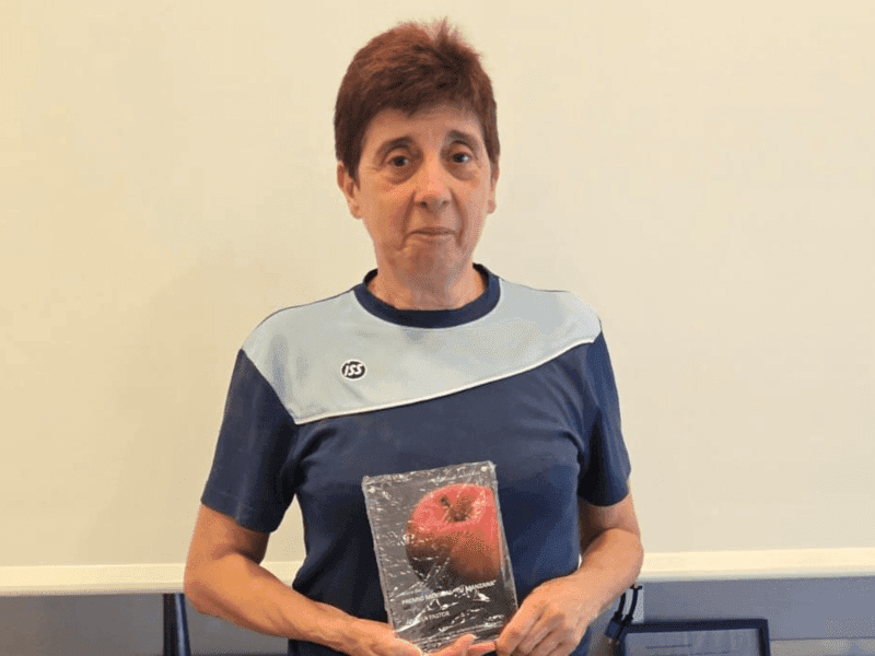 es_appleaward_2025_ago